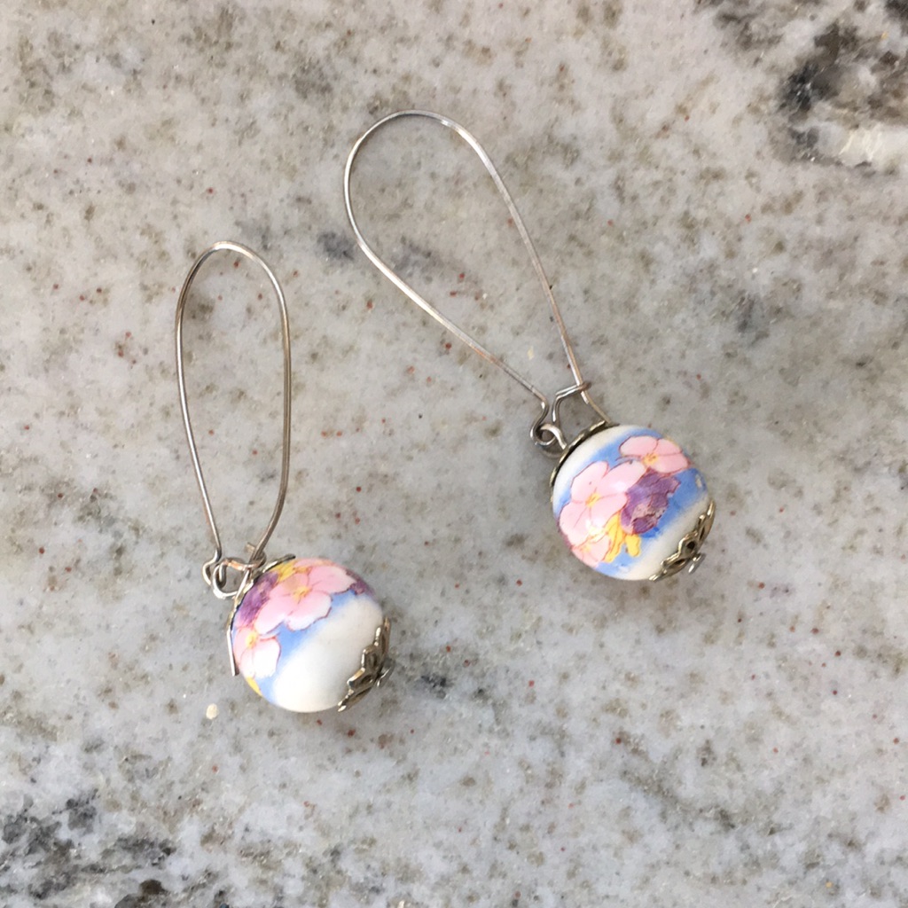 Tear Drop Flower Ball Earrings